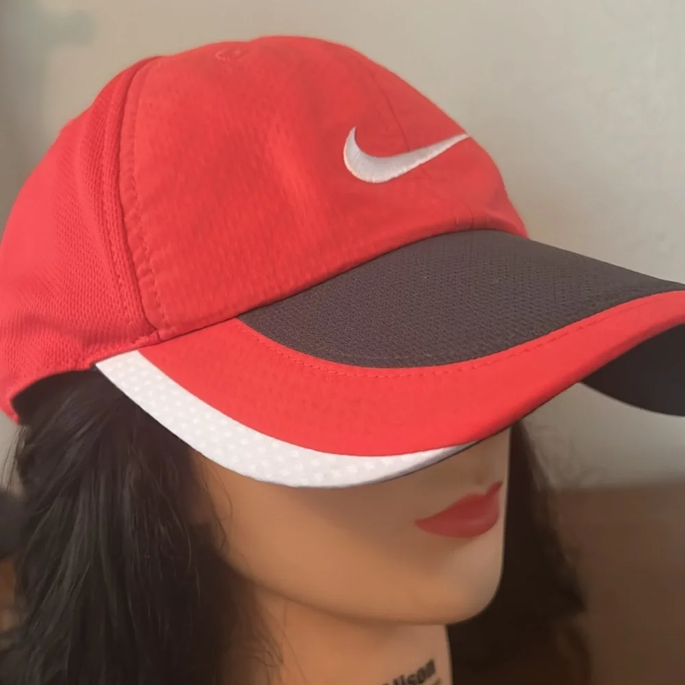 NIKE Golf Cap
